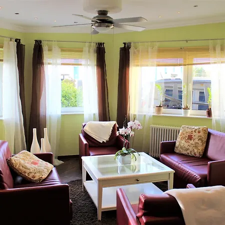 America Отель Рамштайн-Мизенбах